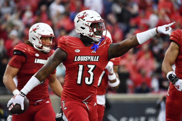 2nd place in ACC on the line as No. 15 Louisville hosts Virginia